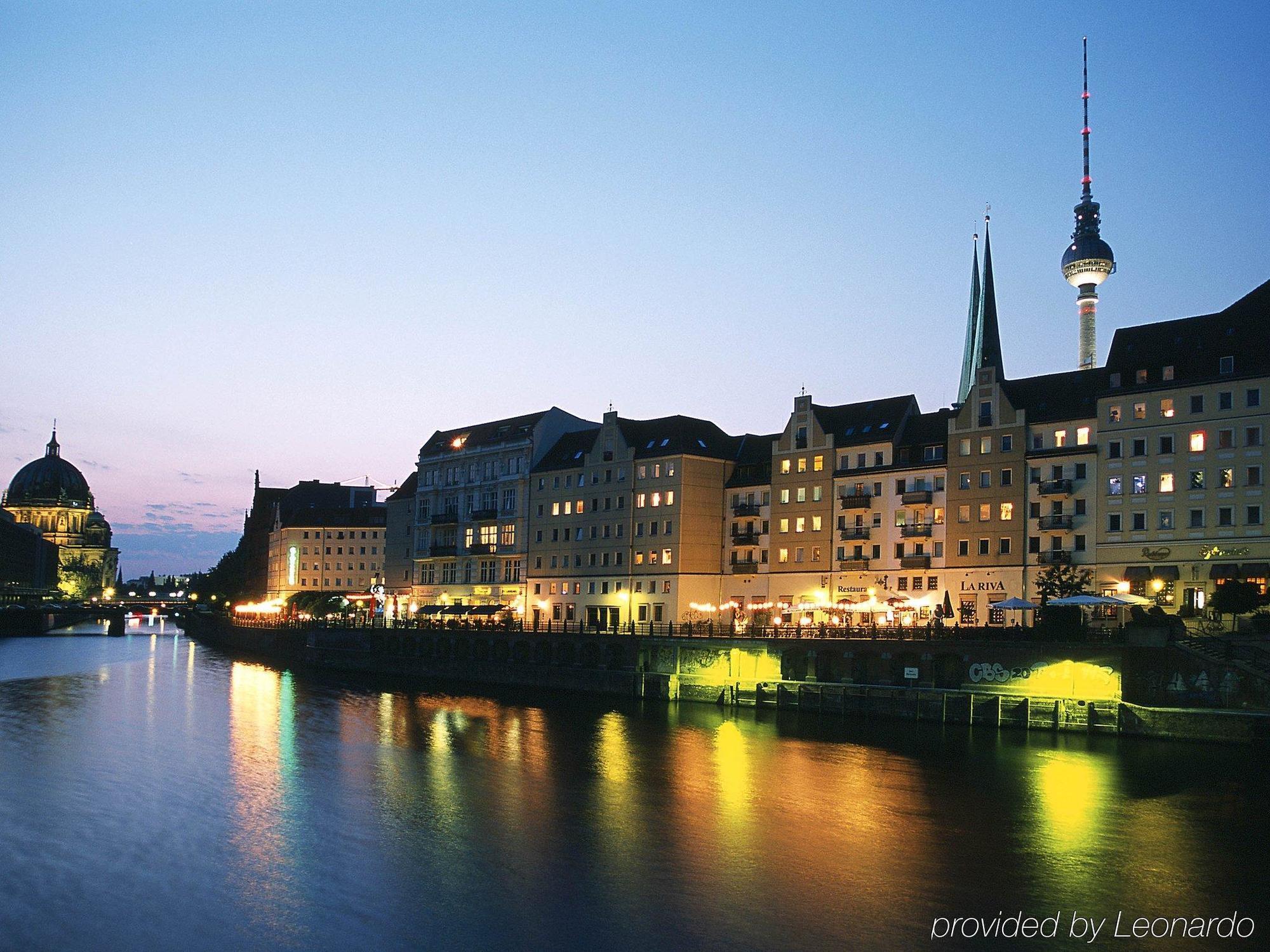 Ibis Styles Berlin City Ost Exteriör bild