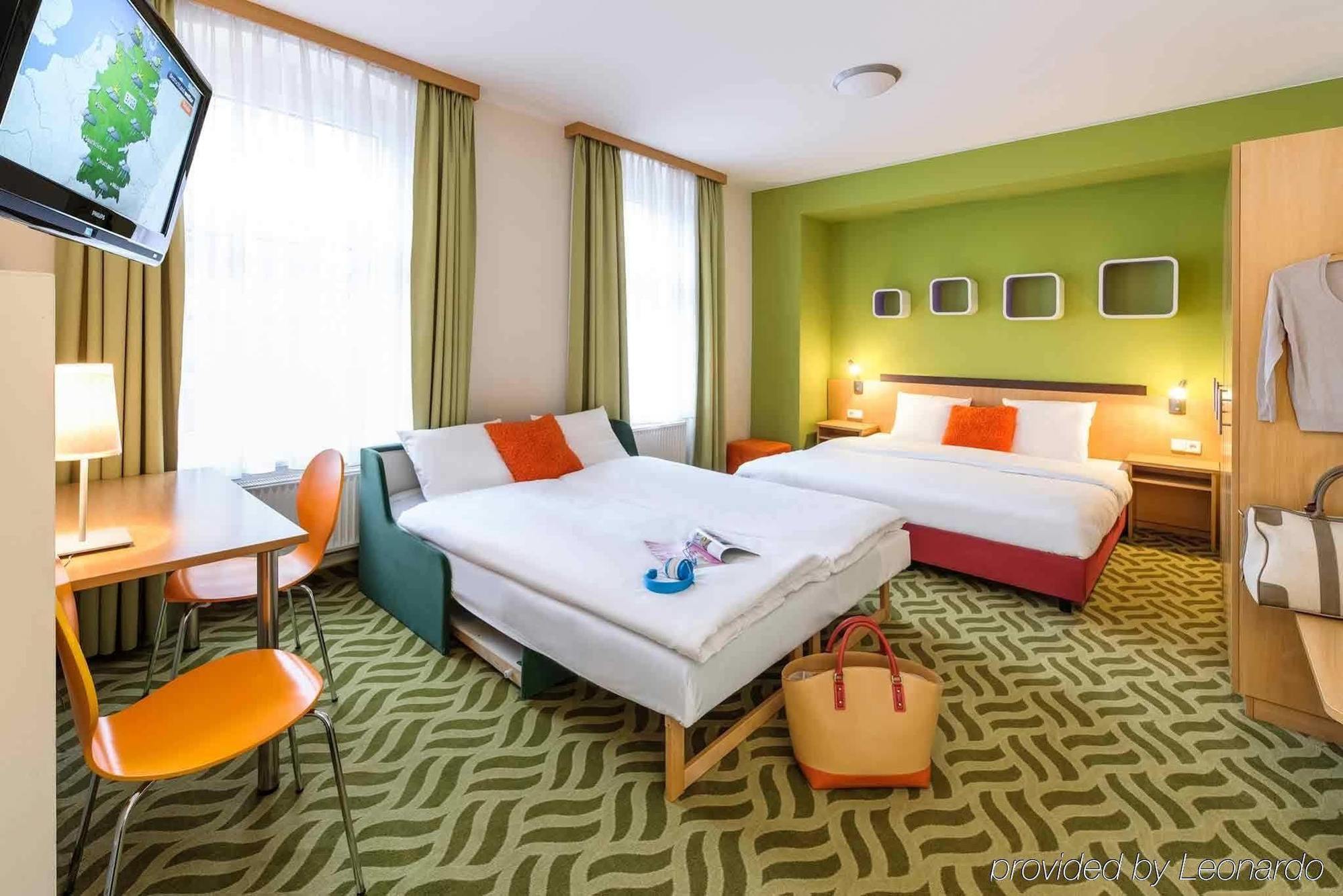 Ibis Styles Berlin City Ost Exteriör bild